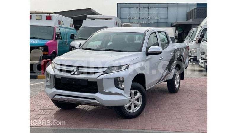 Big with watermark mitsubishi l200 ashanti import dubai 55619