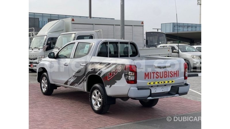 Big with watermark mitsubishi l200 ashanti import dubai 55619