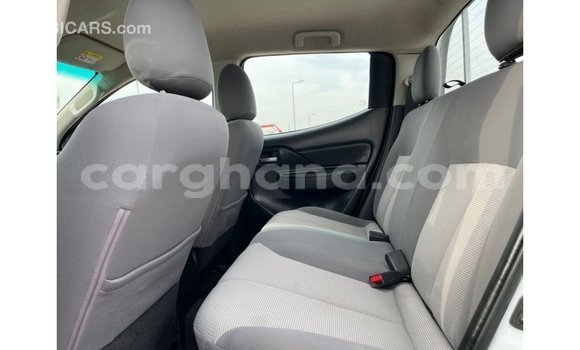 Ra Imported Mitsubishi L200 funfun Ọkọ̀ in Import - Dubai ni Ashanti Ra Imported Mitsubishi L200 funfun Ọkọ̀ in Import - Dubai ni Ashanti