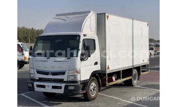 Ra Imported Mitsubishi Carisma funfun Ọkọ̀ in Import - Dubai ni Ashanti Ra Imported Mitsubishi Carisma funfun Ọkọ̀ in Import - Dubai ni Ashanti