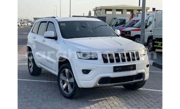 Ra Imported Jeep Grand Cherokee funfun Ọkọ̀ in Import - Dubai ni Ashanti