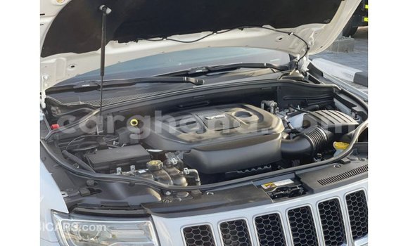 Buy Import Jeep Grand Cherokee White Car in Import - Dubai in Ashanti Buy Import Jeep Grand Cherokee White Car in Import - Dubai in Ashanti