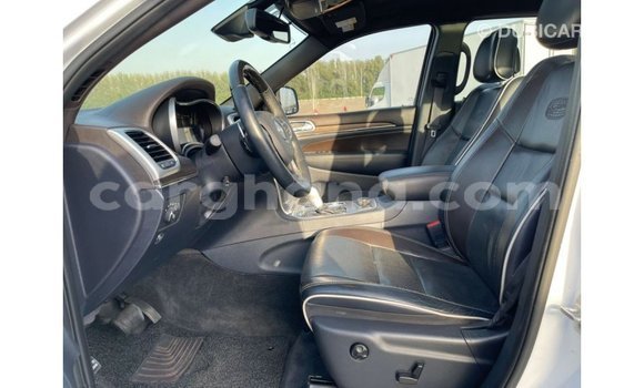 Buy Import Jeep Grand Cherokee White Car in Import - Dubai in Ashanti Buy Import Jeep Grand Cherokee White Car in Import - Dubai in Ashanti