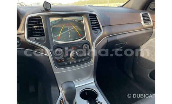 Buy Import Jeep Grand Cherokee White Car in Import - Dubai in Ashanti Buy Import Jeep Grand Cherokee White Car in Import - Dubai in Ashanti