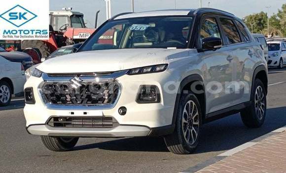 Sayi Imported Suzuki Grand Vitara White Mota in Import - Dubai a Ashanti