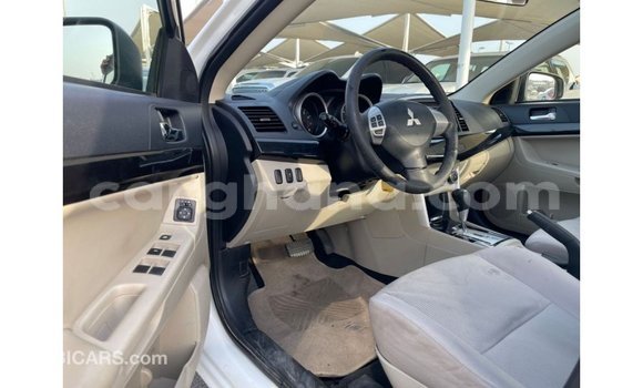 Ra Imported Mitsubishi Lancer funfun Ọkọ̀ in Import - Dubai ni Ashanti Ra Imported Mitsubishi Lancer funfun Ọkọ̀ in Import - Dubai ni Ashanti