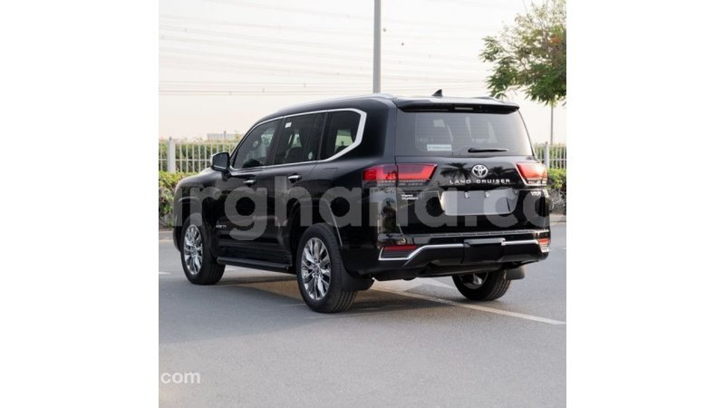 Big with watermark toyota land cruiser ashanti import dubai 55660