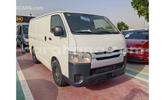 Ra Imported Toyota IST funfun Ọkọ̀ in Import - Dubai ni Ashanti Ra Imported Toyota IST funfun Ọkọ̀ in Import - Dubai ni Ashanti