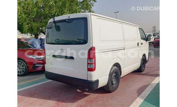 Ra Imported Toyota IST funfun Ọkọ̀ in Import - Dubai ni Ashanti Ra Imported Toyota IST funfun Ọkọ̀ in Import - Dubai ni Ashanti