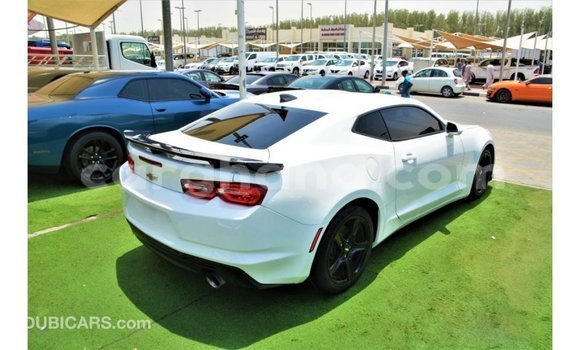 Sayi Imported Chevrolet Camaro White Mota in Import - Dubai a Ashanti Sayi Imported Chevrolet Camaro White Mota in Import - Dubai a Ashanti
