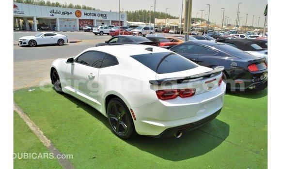 Sayi Imported Chevrolet Camaro White Mota in Import - Dubai a Ashanti Sayi Imported Chevrolet Camaro White Mota in Import - Dubai a Ashanti