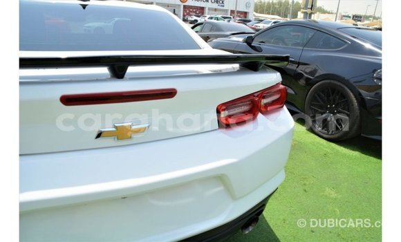 Sayi Imported Chevrolet Camaro White Mota in Import - Dubai a Ashanti Sayi Imported Chevrolet Camaro White Mota in Import - Dubai a Ashanti