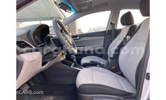 Sayi Imported Hyundai Accent Sauran Mota in Import - Dubai a Ashanti Sayi Imported Hyundai Accent Sauran Mota in Import - Dubai a Ashanti
