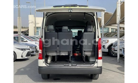 Ra Imported Toyota Hiace funfun Ọkọ̀ in Import - Dubai ni Ashanti Ra Imported Toyota Hiace funfun Ọkọ̀ in Import - Dubai ni Ashanti
