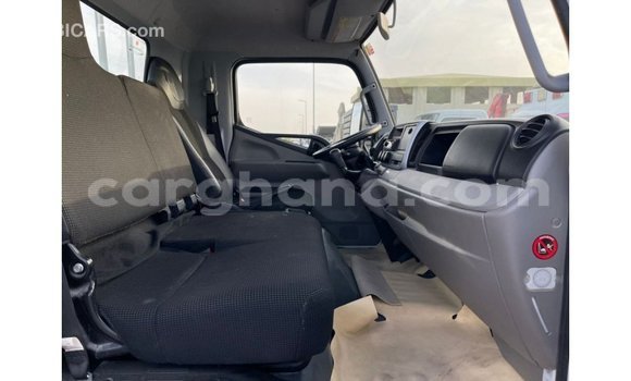 Ra Imported Mitsubishi Carisma funfun Ọkọ̀ in Import - Dubai ni Ashanti Ra Imported Mitsubishi Carisma funfun Ọkọ̀ in Import - Dubai ni Ashanti