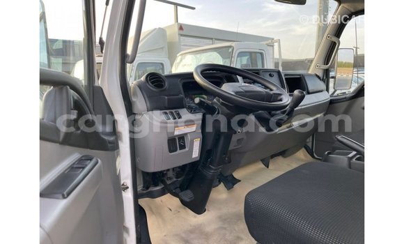 Ra Imported Mitsubishi Carisma funfun Ọkọ̀ in Import - Dubai ni Ashanti Ra Imported Mitsubishi Carisma funfun Ọkọ̀ in Import - Dubai ni Ashanti