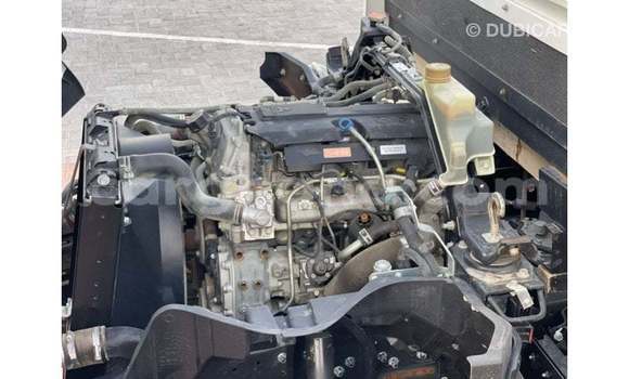 Ra Imported Mitsubishi Carisma funfun Ọkọ̀ in Import - Dubai ni Ashanti Ra Imported Mitsubishi Carisma funfun Ọkọ̀ in Import - Dubai ni Ashanti