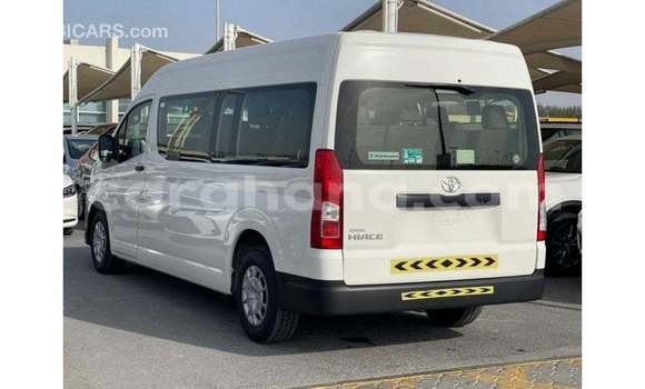 Sayi Imported Toyota Hiace White Mota in Import - Dubai a Ashanti Sayi Imported Toyota Hiace White Mota in Import - Dubai a Ashanti
