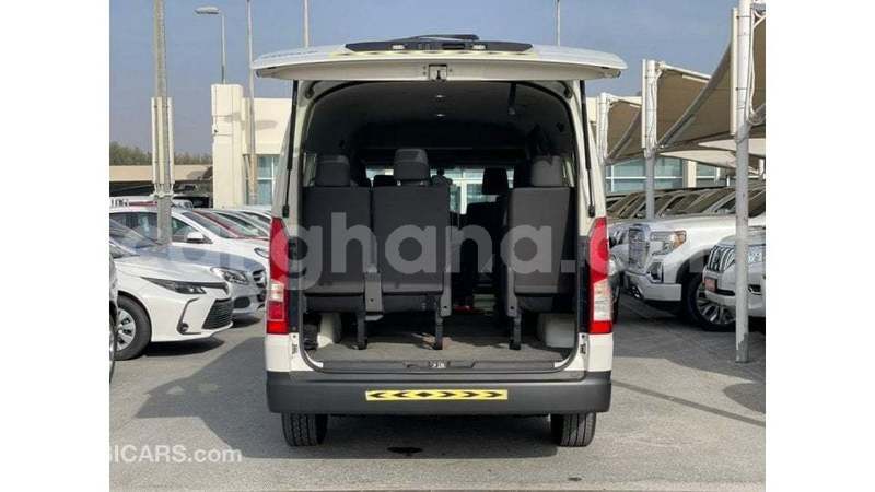 Big with watermark toyota hiace ashanti import dubai 55677