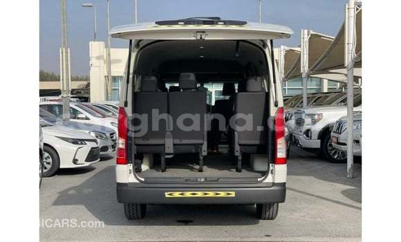 Sayi Imported Toyota Hiace White Mota in Import - Dubai a Ashanti Sayi Imported Toyota Hiace White Mota in Import - Dubai a Ashanti