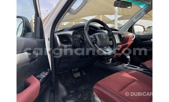 Sayi Imported Toyota Hilux White Mota in Import - Dubai a Ashanti Sayi Imported Toyota Hilux White Mota in Import - Dubai a Ashanti