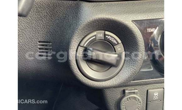 Sayi Imported Toyota Hilux White Mota in Import - Dubai a Ashanti Sayi Imported Toyota Hilux White Mota in Import - Dubai a Ashanti