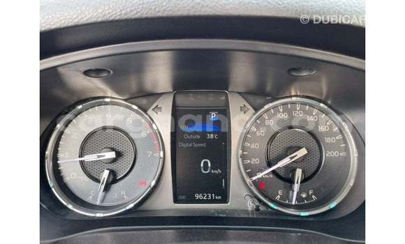 Sayi Imported Toyota Hilux White Mota in Import - Dubai a Ashanti Sayi Imported Toyota Hilux White Mota in Import - Dubai a Ashanti