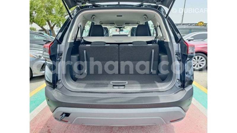 Big with watermark nissan evalia ashanti import dubai 55681