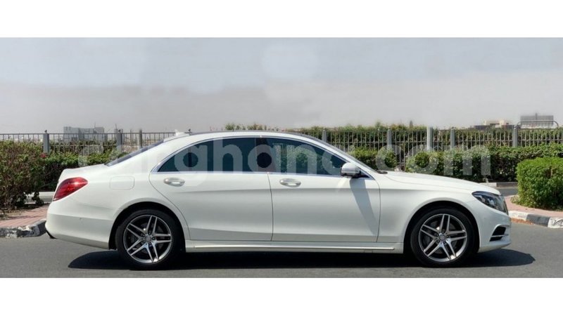 Big with watermark mercedes benz a200 ashanti import dubai 55694