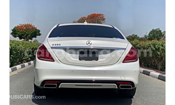Sayi Imported Mercedes-Benz A200 White Mota in Import - Dubai a Ashanti Sayi Imported Mercedes-Benz A200 White Mota in Import - Dubai a Ashanti