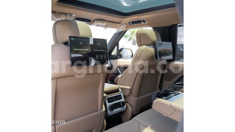 Big with watermark land rover range rover ashanti import dubai 55704