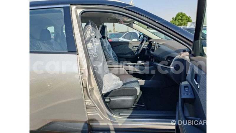 Big with watermark nissan evalia ashanti import dubai 55705