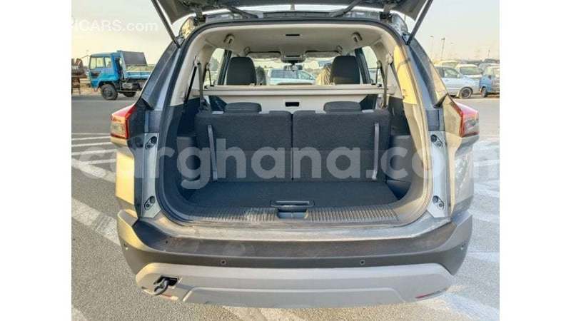 Big with watermark nissan evalia ashanti import dubai 55706