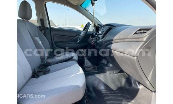 Ra Imported Mitsubishi L200 funfun Ọkọ̀ in Import - Dubai ni Ashanti Ra Imported Mitsubishi L200 funfun Ọkọ̀ in Import - Dubai ni Ashanti