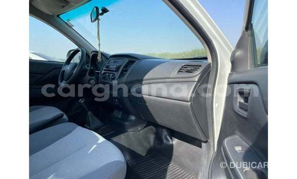 Ra Imported Mitsubishi L200 funfun Ọkọ̀ in Import - Dubai ni Ashanti Ra Imported Mitsubishi L200 funfun Ọkọ̀ in Import - Dubai ni Ashanti