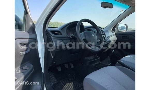 Ra Imported Mitsubishi L200 funfun Ọkọ̀ in Import - Dubai ni Ashanti Ra Imported Mitsubishi L200 funfun Ọkọ̀ in Import - Dubai ni Ashanti