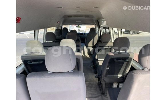 Ra Imported Toyota Hiace funfun Ọkọ̀ in Import - Dubai ni Ashanti Ra Imported Toyota Hiace funfun Ọkọ̀ in Import - Dubai ni Ashanti