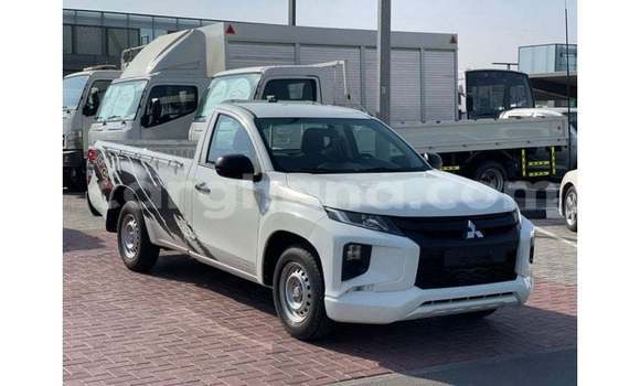 Ra Imported Mitsubishi L200 funfun Ọkọ̀ in Import - Dubai ni Ashanti Ra Imported Mitsubishi L200 funfun Ọkọ̀ in Import - Dubai ni Ashanti