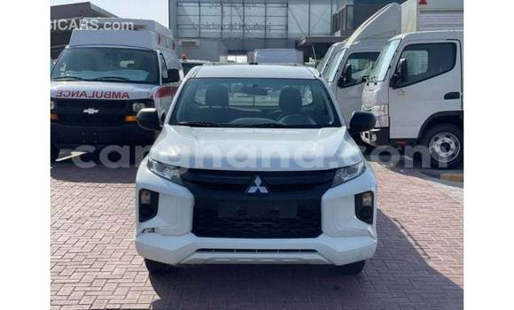 Ra Imported Mitsubishi L200 funfun Ọkọ̀ in Import - Dubai ni Ashanti Ra Imported Mitsubishi L200 funfun Ọkọ̀ in Import - Dubai ni Ashanti