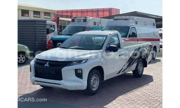 Ra Imported Mitsubishi L200 funfun Ọkọ̀ in Import - Dubai ni Ashanti Ra Imported Mitsubishi L200 funfun Ọkọ̀ in Import - Dubai ni Ashanti