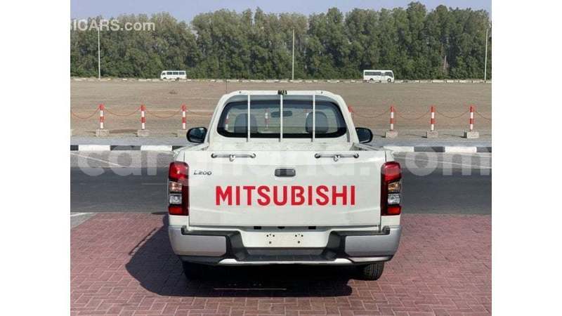 Big with watermark mitsubishi l200 ashanti import dubai 55717