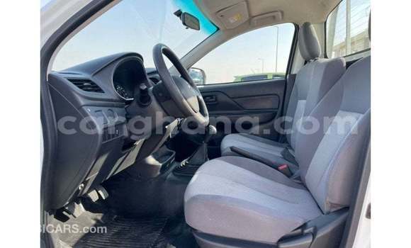 Ra Imported Mitsubishi L200 funfun Ọkọ̀ in Import - Dubai ni Ashanti Ra Imported Mitsubishi L200 funfun Ọkọ̀ in Import - Dubai ni Ashanti