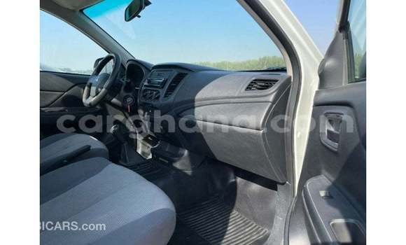 Ra Imported Mitsubishi L200 funfun Ọkọ̀ in Import - Dubai ni Ashanti Ra Imported Mitsubishi L200 funfun Ọkọ̀ in Import - Dubai ni Ashanti