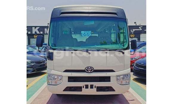 Ra Imported Toyota Coaster funfun Ọkọ̀ in Import - Dubai ni Ashanti Ra Imported Toyota Coaster funfun Ọkọ̀ in Import - Dubai ni Ashanti