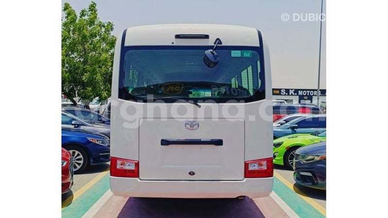 Big with watermark toyota coaster ashanti import dubai 55755