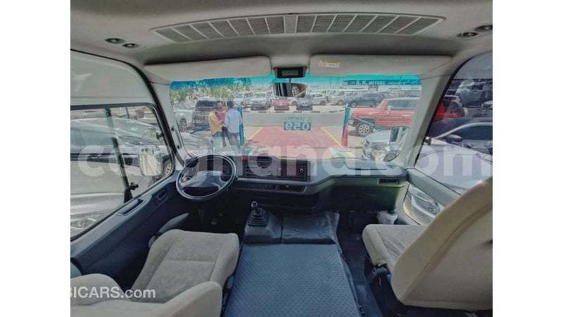 Big with watermark toyota coaster ashanti import dubai 55755