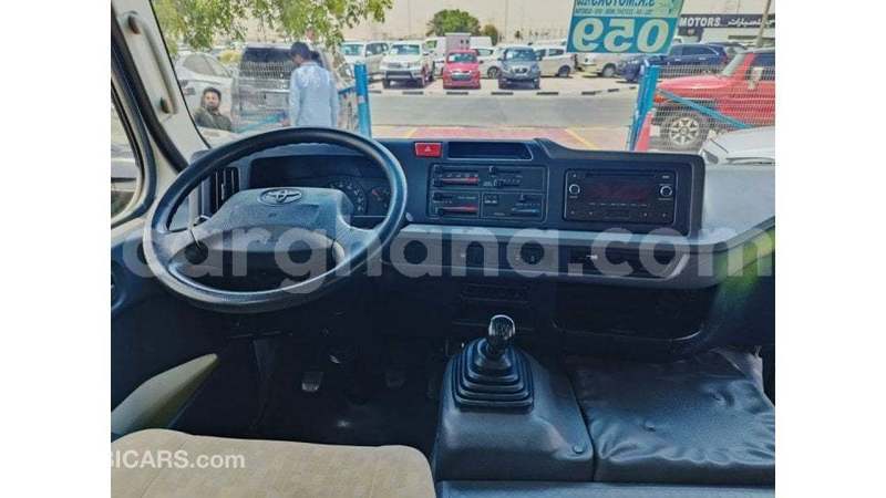 Big with watermark toyota coaster ashanti import dubai 55755