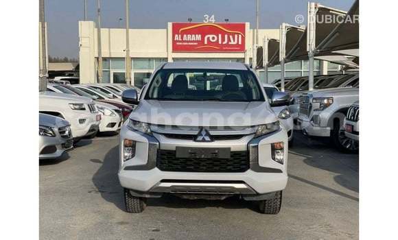 Ra Imported Mitsubishi L200 funfun Ọkọ̀ in Import - Dubai ni Ashanti Ra Imported Mitsubishi L200 funfun Ọkọ̀ in Import - Dubai ni Ashanti