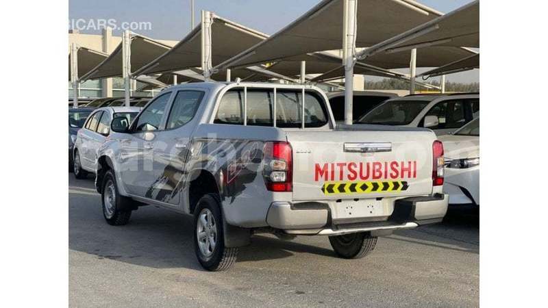 Big with watermark mitsubishi l200 ashanti import dubai 55762