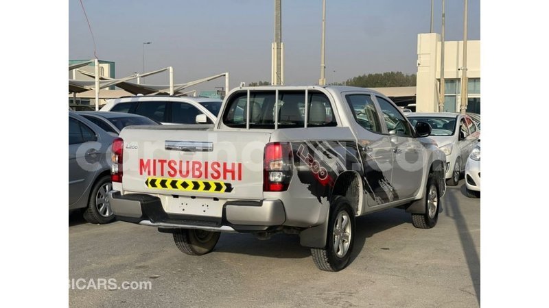 Big with watermark mitsubishi l200 ashanti import dubai 55762